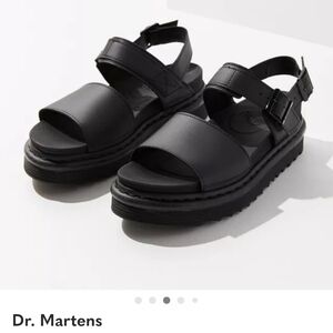 Dr. Martens Voss  Black Leather Platform.Sandals Size 9 NWOT